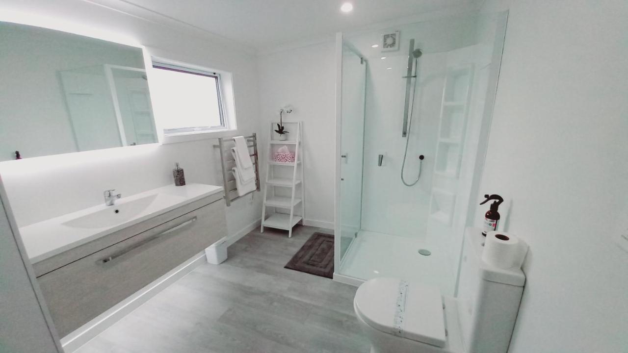 Coromandel Town Harbourside Cottage Luxury Accommodation Екстериор снимка