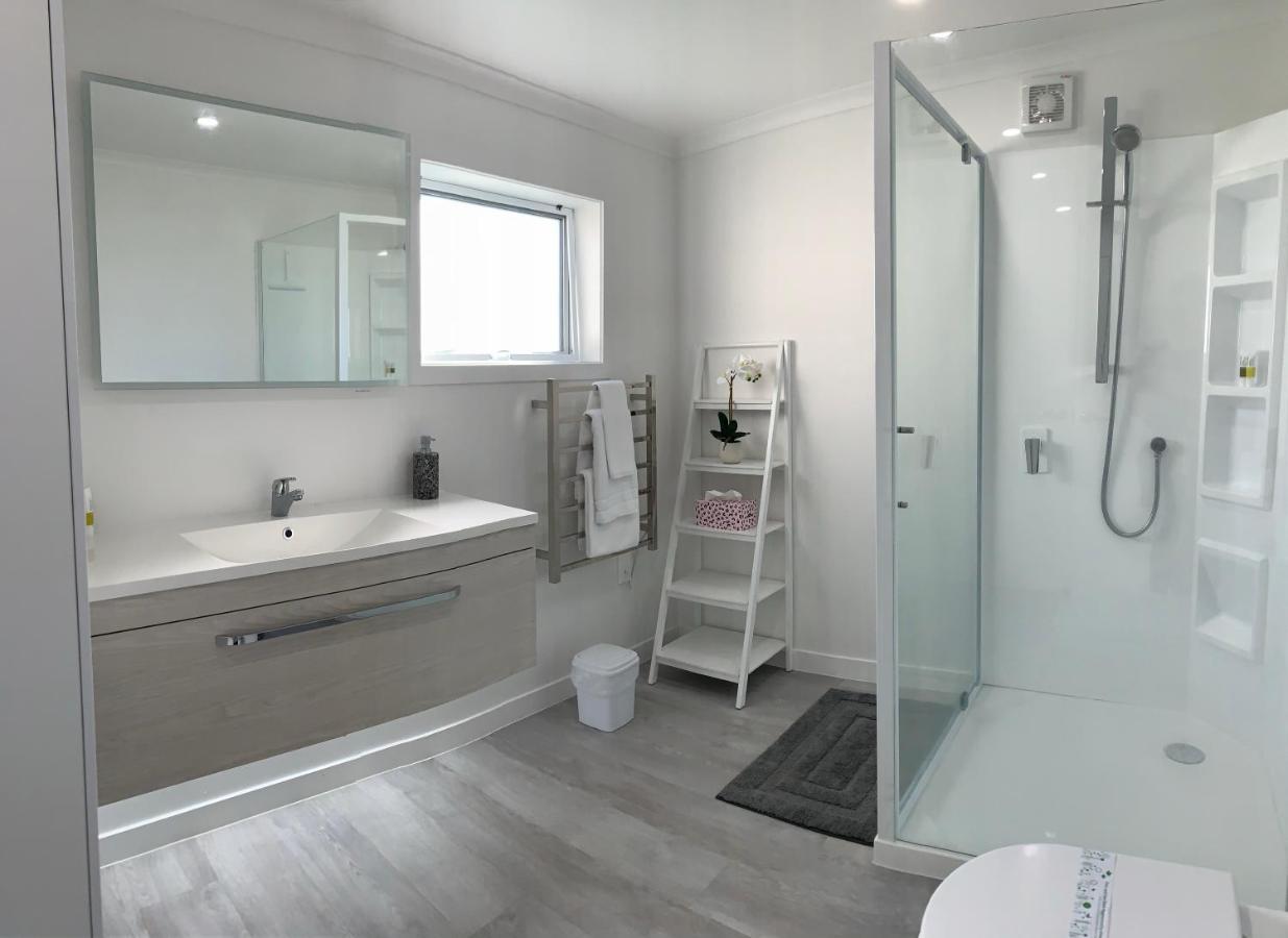 Coromandel Town Harbourside Cottage Luxury Accommodation Екстериор снимка