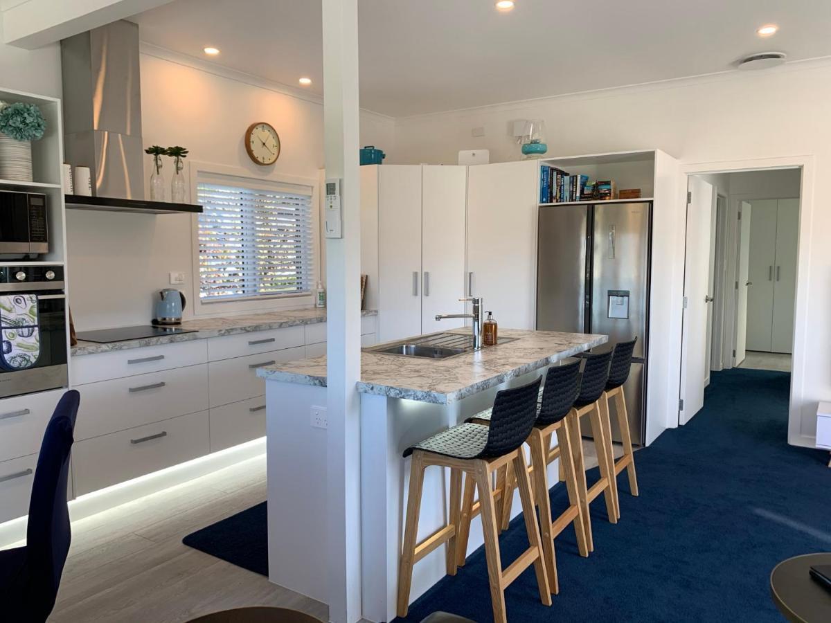 Coromandel Town Harbourside Cottage Luxury Accommodation Екстериор снимка